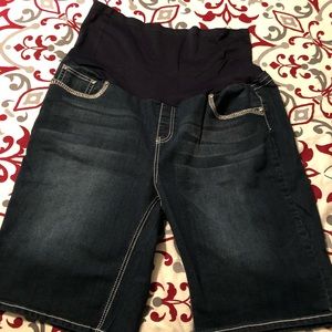 Maternity Bermuda shorts
